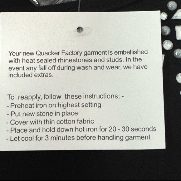 Quacker Factory Embellished Tshirt Womens Large Black Jewels Rhinestones NEW - Picture 11 of 12